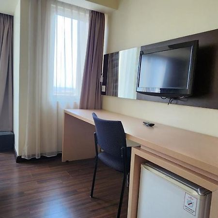 Apartemen Solo Paragon By Cariapartemen-Id Bonorejo Esterno foto